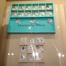 Магазин ювелирных изделий Tiffany&Co фотография 1