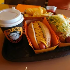 Кафе быстрого питания Hot Dog Bulldog на Пушкинской площади фотография 5