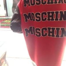 Бутик женской одежды Moschino на улице Петровка фотография 2