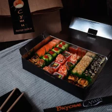 Служба доставки японской кухни Вкусные суши фотография 3